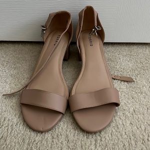 Nude block heel shoes